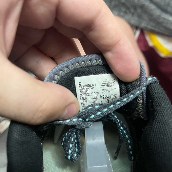 New Balance 690 AT Running Shoes “WT690LA1 / Black Light Blue” outdoor Sneaker - Picture 4 of 7